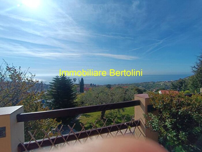 Casa quadrilocale in affitto in STRADA SOLARO, Solaro, Sanremo