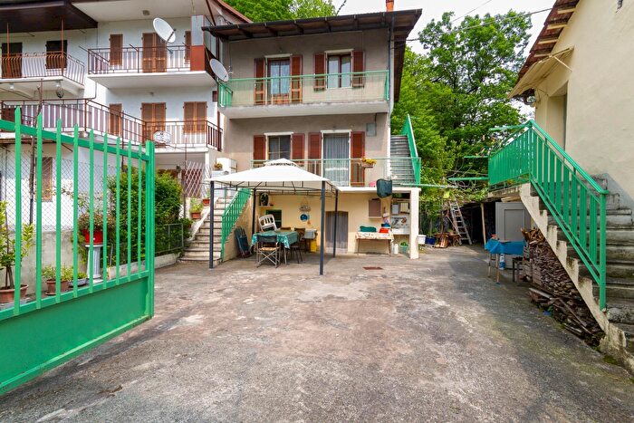 Casa quadrilocale in vendita in Borgata Fortini, Paesana