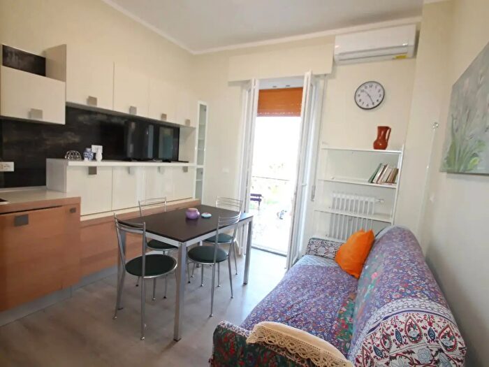 Appartamento bilocale in affitto in Via Tevere, Borghetto Santo Spirito