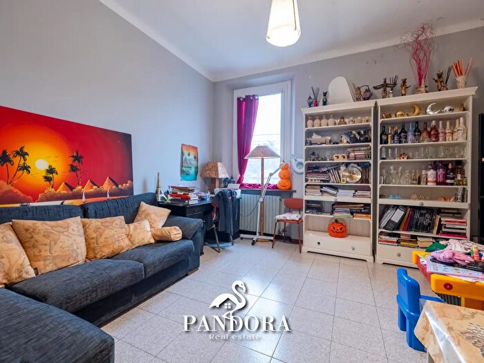 Appartamento con 5 locali in vendita in Piazza Risorgimento, Gallarate