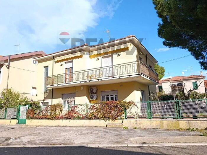 Casa trilocale in vendita in Via Alento, Francavilla Al Mare