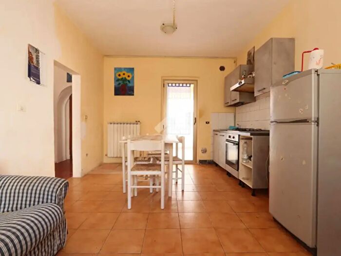 Appartamento quadrilocale in vendita in Via Delfico, Alba Adriatica