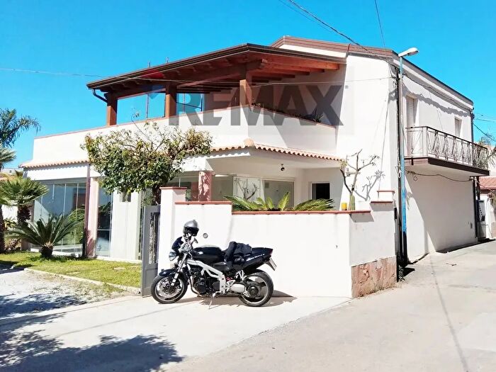 Casa con 5 locali in vendita in Via della Capanna, Furnari