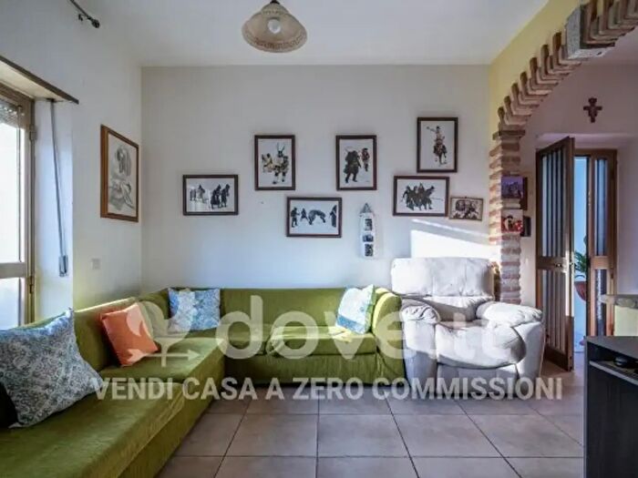Appartamento quadrilocale in vendita in Via Firenze, Oliena