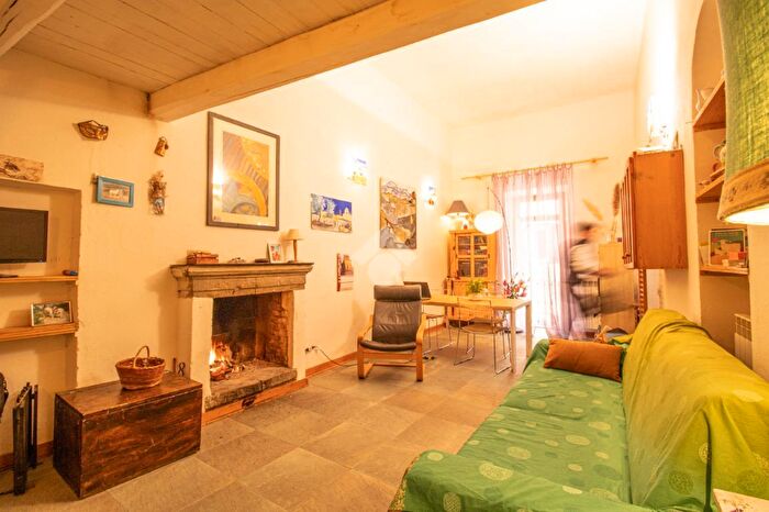 Appartamento quadrilocale in vendita in Via Casperia, Casperia