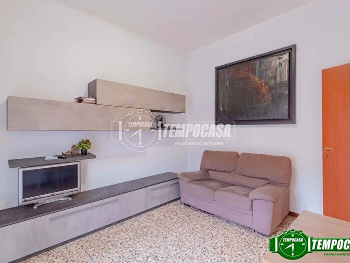 Appartamento trilocale in vendita in Via Don Pompeo Beretta, Magenta