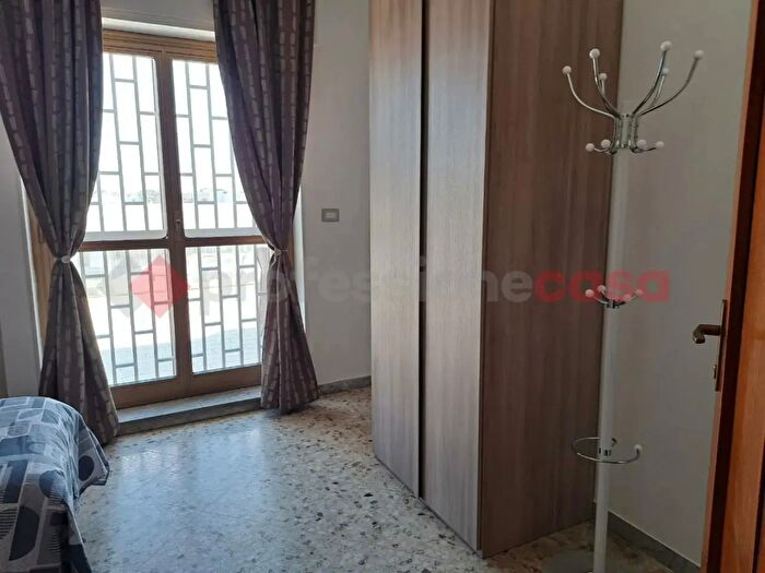 Appartamento quadrilocale in affitto in Via Albanese, Bari