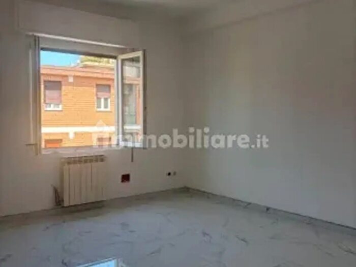 Appartamento bilocale in vendita in Via Cremona, Brescia