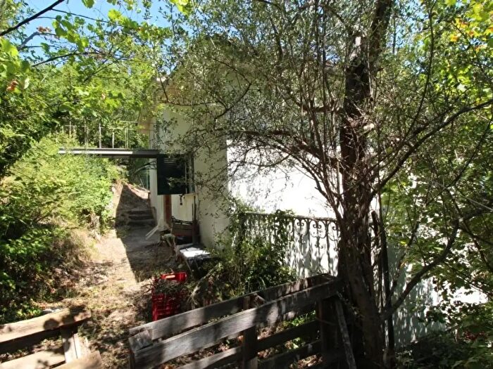 Casa bilocale in vendita in Via Montorio Romano, Nerola