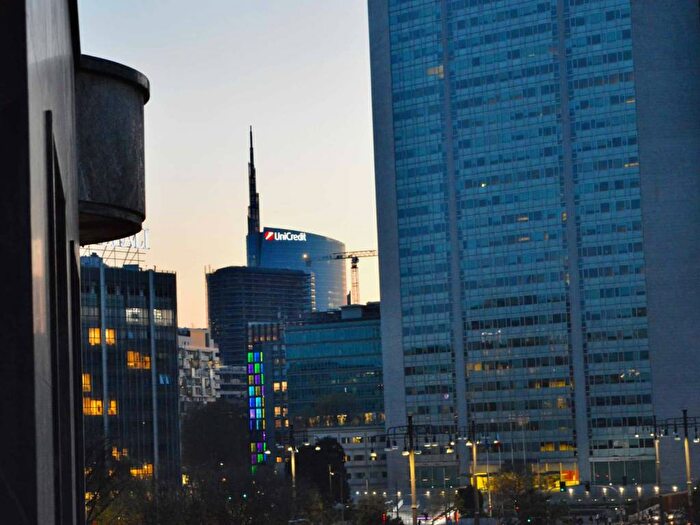 Appartamento monolocale in affitto in Piazza Luigi di Savoia, Centrale, Milano