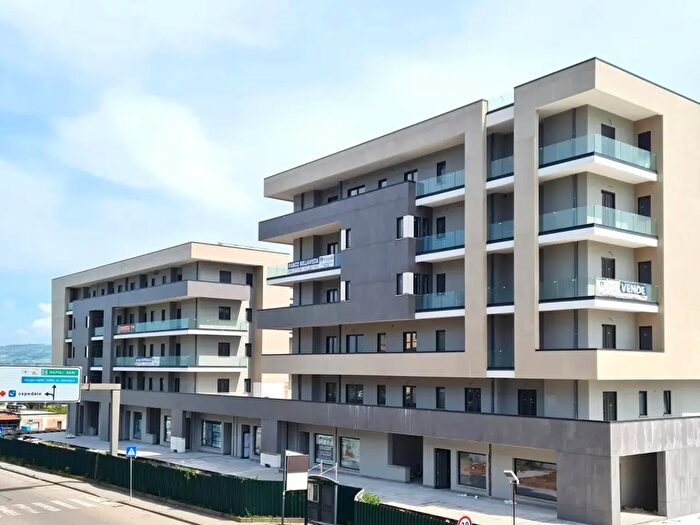 Appartamento trilocale in vendita in Viale Aldo Moro Snc, Benevento