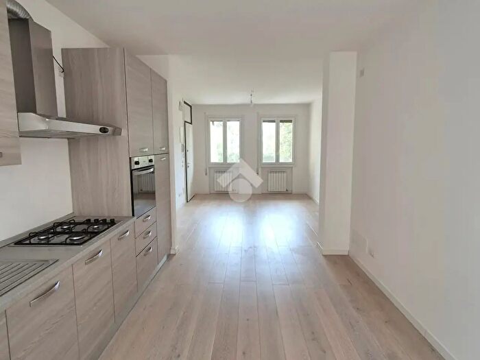 Appartamento trilocale in vendita in Via Barbariga Paluello, Stra