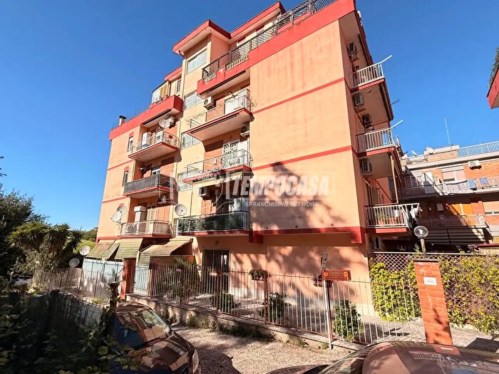 Appartamento bilocale in vendita in Via Angelo Maria Bandini, Roma