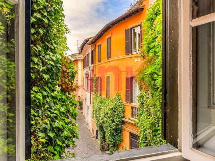 Appartamento con 5 locali in affitto in via dellOrso, Piazza Navona, Roma