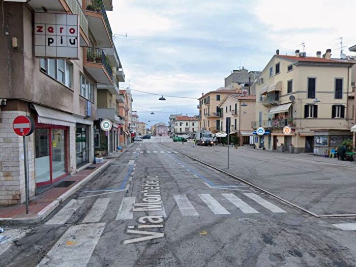 Appartamento trilocale in affitto in Via Montebello, Centro, San Benedetto del Tronto