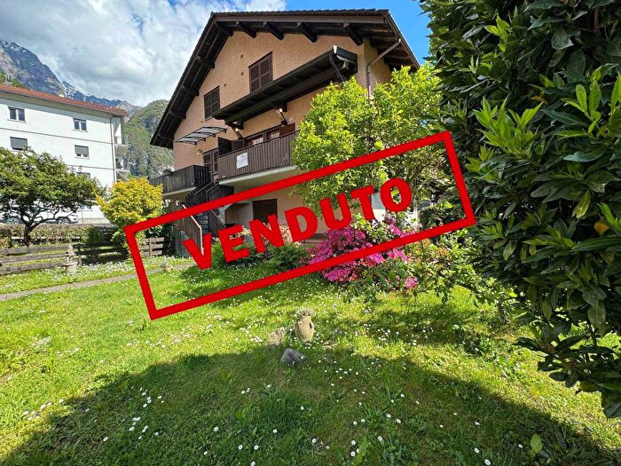 Appartamento trilocale in vendita in Via Piave, Novate Mezzola