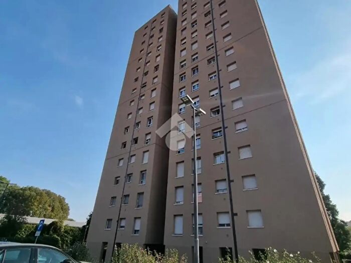 Appartamento trilocale in vendita in Via Val Devero, Milano
