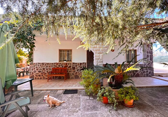 Casa trilocale in vendita in Strada Statale per Turi Putignano, Putignano