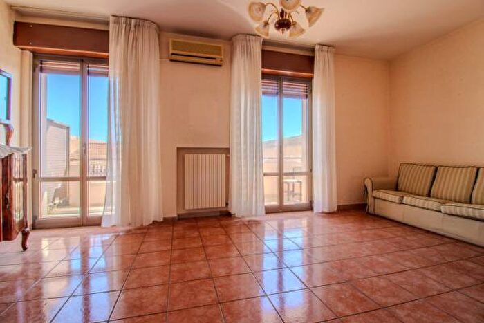 Appartamento bilocale in vendita in Via Pasubio, Lucera