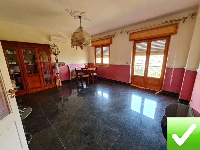 Appartamento con 6 locali in vendita in Reggio Calabria