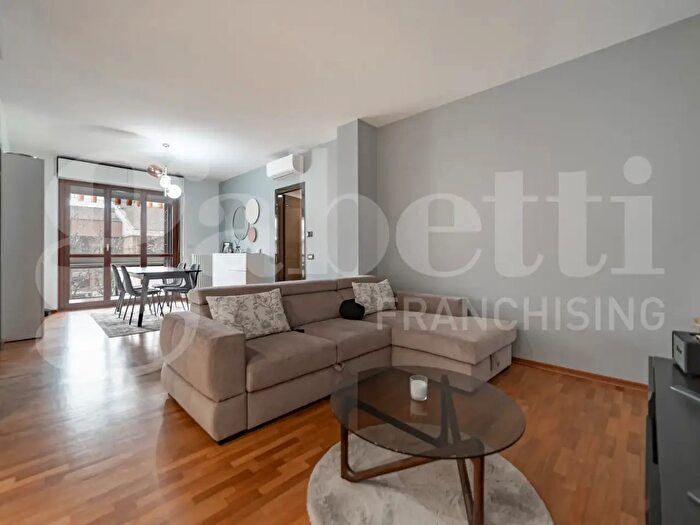 Appartamento trilocale in vendita in Via Giovanni Grancino, Buccinasco