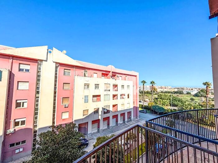 Appartamento con 7 locali in vendita in Viale Scala Greca, Siracusa