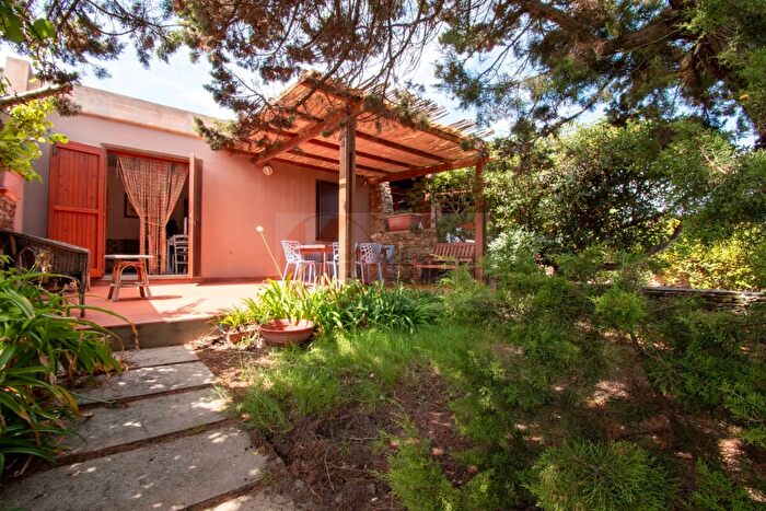 Appartamento quadrilocale in vendita in Via Cala Sabina, Stintino