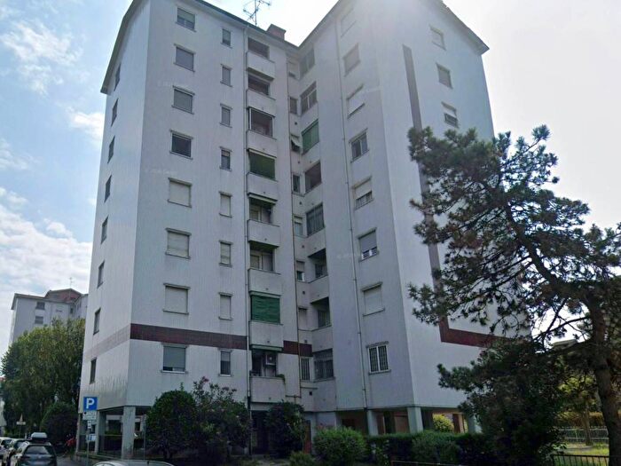 Appartamento monolocale in affitto in Via Viterbo, Bisceglie, Milano