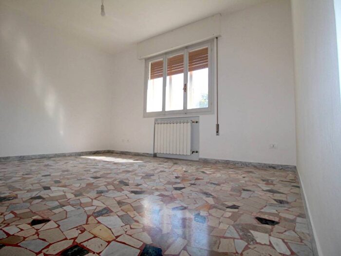 Appartamento trilocale in affitto in Via Monte Ortone, Carpenedo Bissuola, Venezia