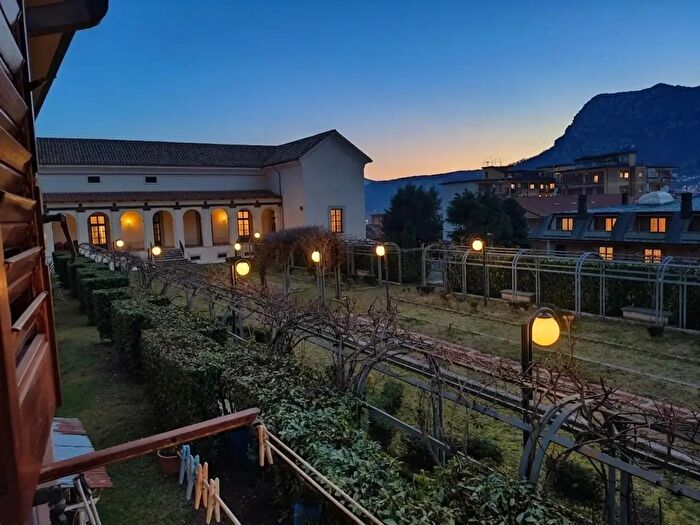 Appartamento trilocale in vendita in Via Gregorio Ronca, Solofra