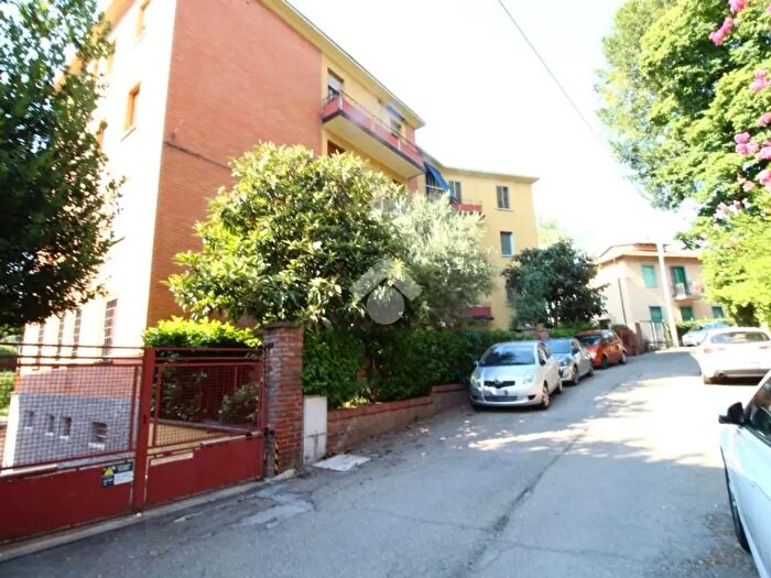 Appartamento bilocale in affitto in Via del Genio, Bologna