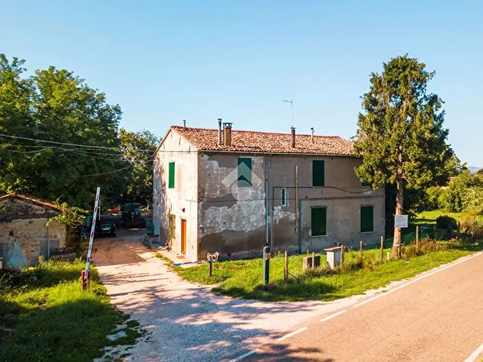 Appartamento con 5 locali in vendita in Via Pauluzza, Forli