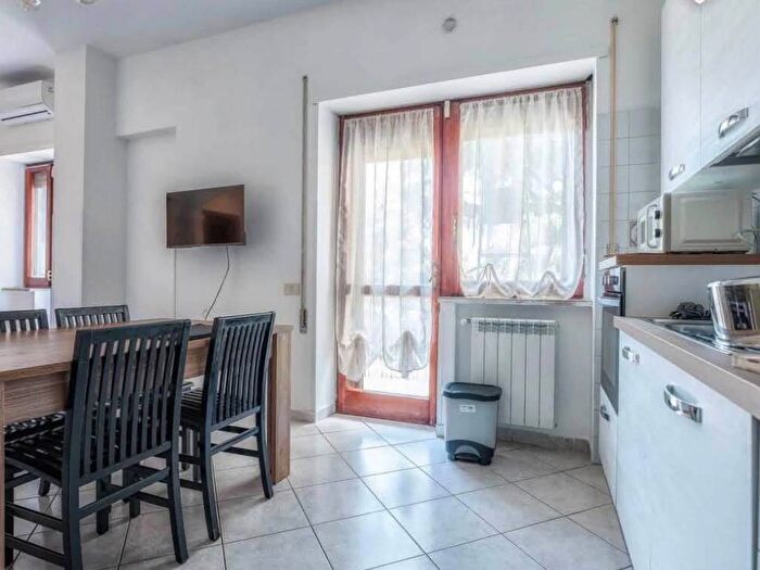 Appartamento quadrilocale in affitto in Via Giacomo Matteotti, Centro, Formia