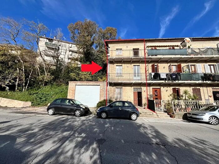Casa con 5 locali in vendita in SantElpidio A Mare