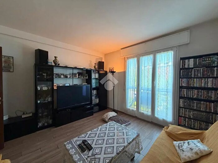 Appartamento trilocale in vendita in Via Agostino De Pretis, Milano