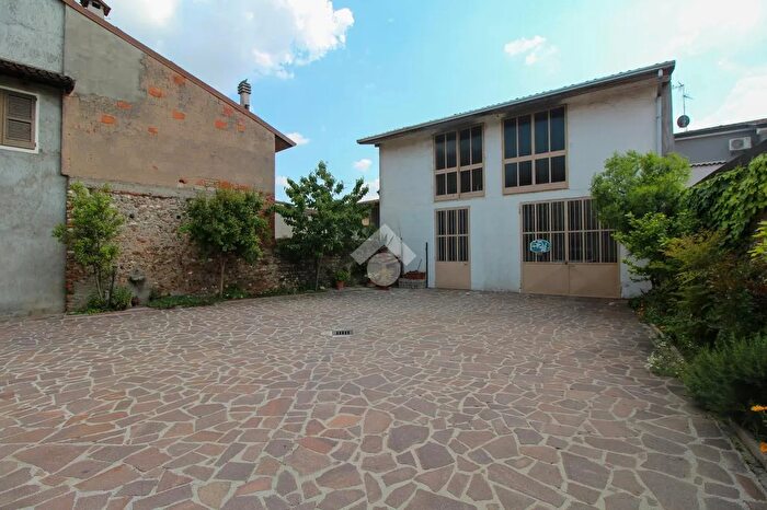 Casa trilocale in vendita in Via XXIV Maggio, Ghedi