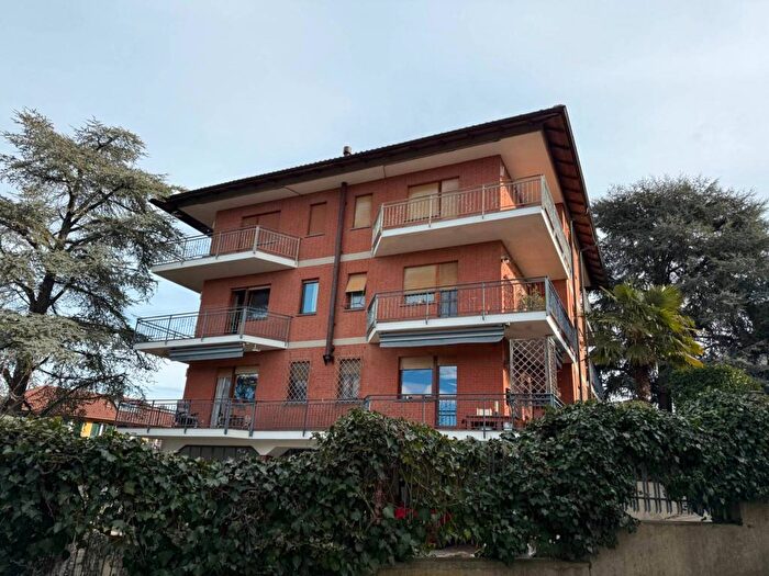 Appartamento trilocale in affitto in Via Costi, Pecetto Torinese