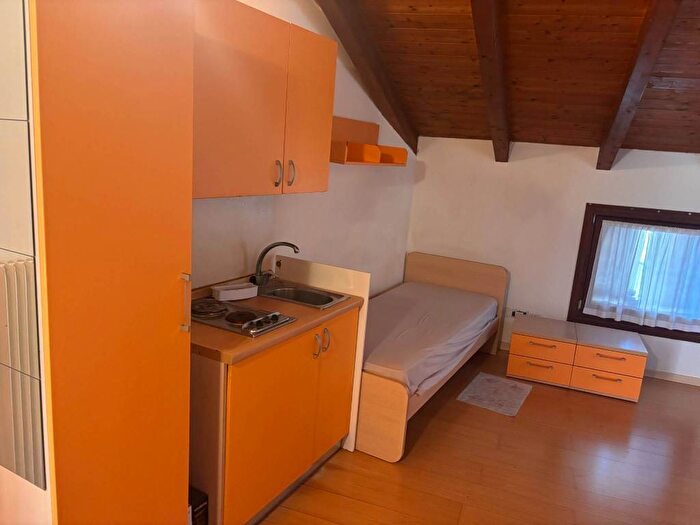 Appartamento monolocale in affitto in Volpe Villalta, Udine