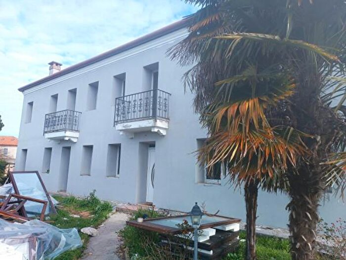 Casa con 6 locali in vendita in Via Pilastro, Loreo