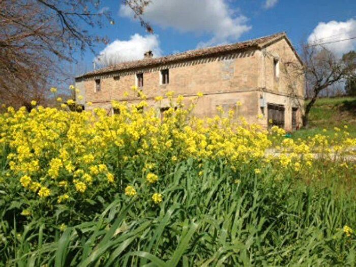 Casa con 7 locali in vendita in Polverigi, Polverigi