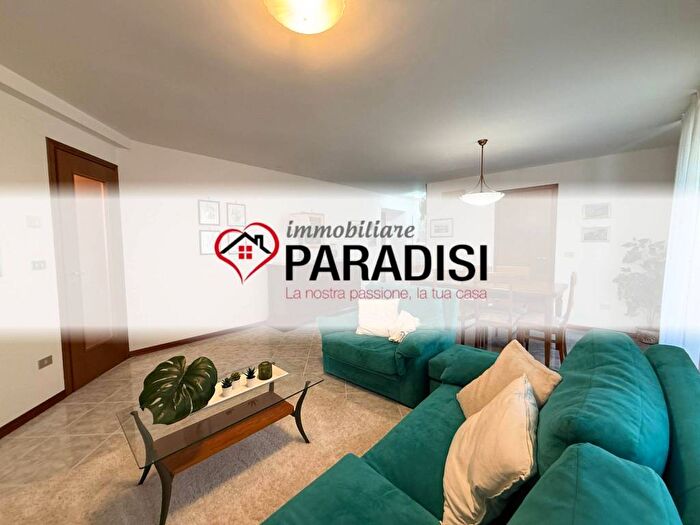 Appartamento trilocale in affitto in Piazza Attilio Hortis, Città Vecchia, Trieste