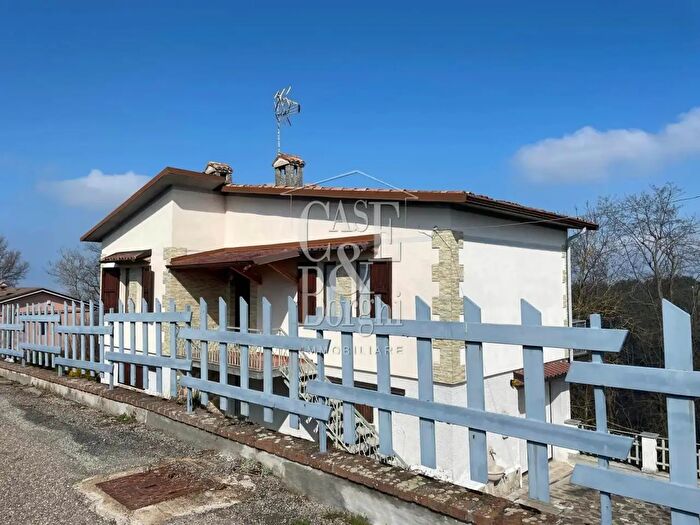 Casa con 6 locali in vendita in Via Sant Alberto, Ponte Nizza