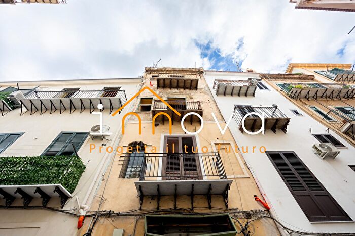 Appartamento monolocale in vendita in Via Porta di Castro, Palermo