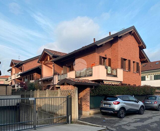 Appartamento quadrilocale in vendita in Via Pirandello, Seregno