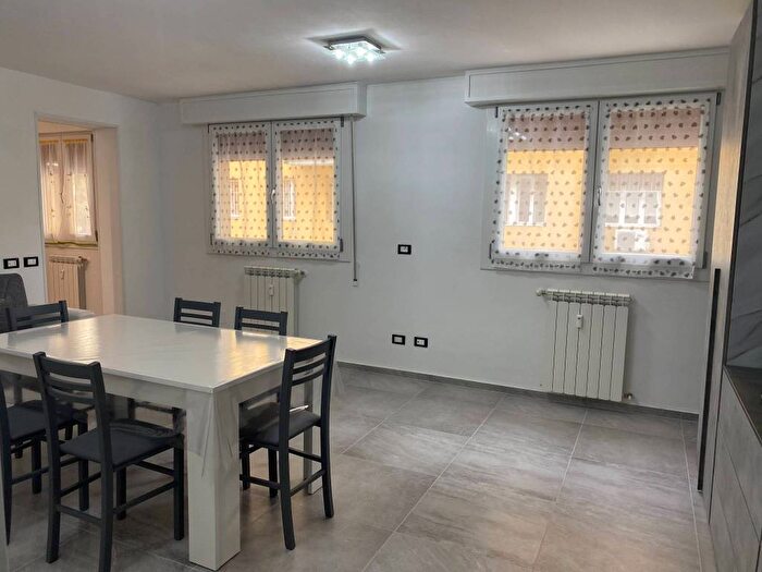 Appartamento trilocale in affitto in Via Coriolano Vighi, Barca, Bologna