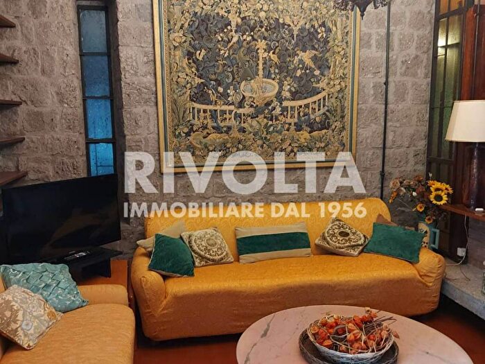 Casa con 5 locali in affitto in Via Miralago, Centro, Albano Laziale