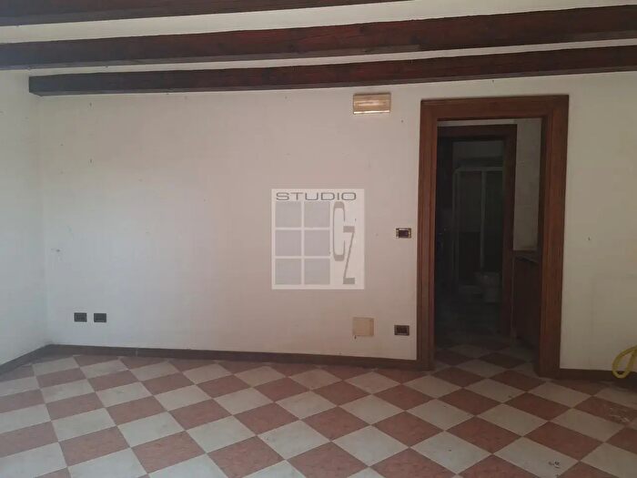 Casa con 5 locali in vendita in Via Regina Cornaro, Piombino Dese