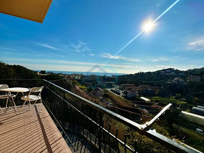 Appartamento bilocale in affitto in Via alla Torre, Spotorno