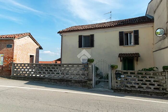 Casa quadrilocale in vendita in Via GMameli, Lu e Cuccaro Monferrato