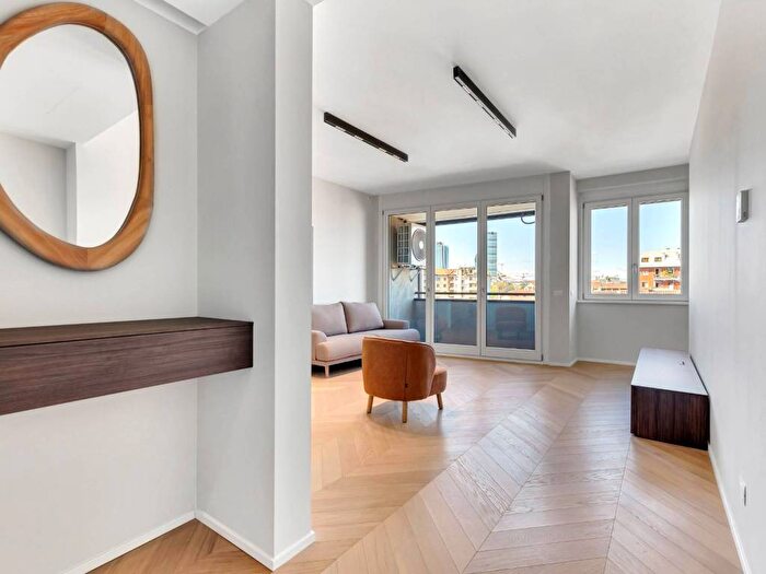 Appartamento trilocale in affitto in Corso Vercelli, Vercelli Wagner, Milano